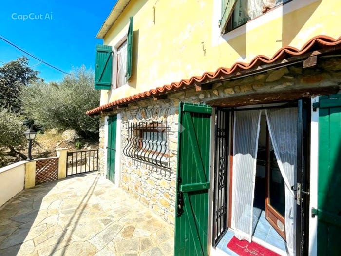 Casa bilocale in vendita in Via ca' de la', Borgo Sant'Agata Borgo d'Oneglia Costa d'Oneglia, Imperia