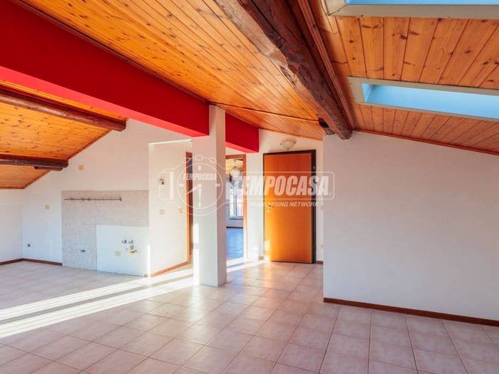 Appartamento bilocale in vendita in Vicolo Soragna, Corcagnano, Parma