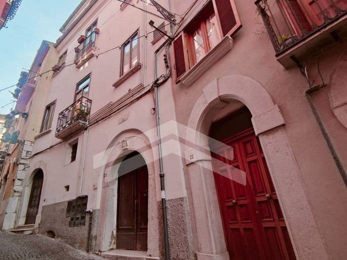 Appartamento trilocale in vendita in Via Sant'Antonio Abate, Centro Storico, Campobasso