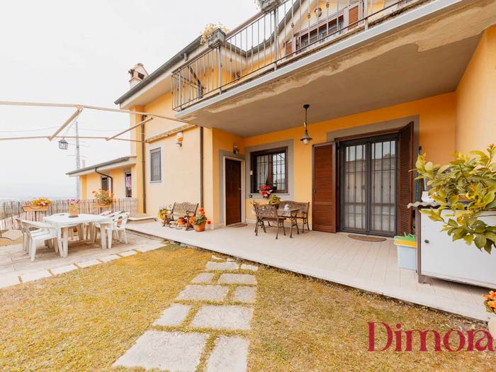 Casa quadrilocale in vendita in Via delle Molette, Centro, Mentana