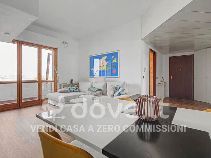 Appartamento trilocale in vendita in Via Vittorio Alfieri, Centro, Parabiago
