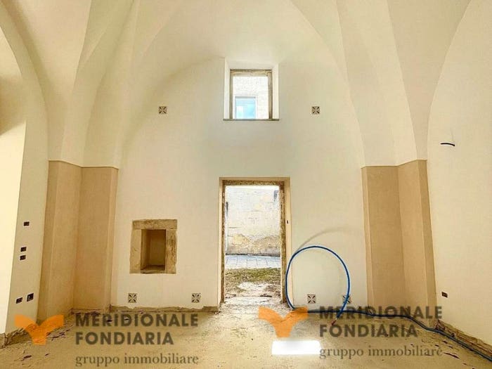 Casa con 6 locali in vendita in Via Guglielmo Marconi, Martano
