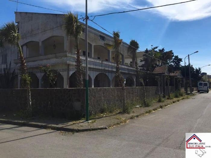 Casa con 6 locali in vendita in Via D Scarlatti, Ischitella, Castel Volturno