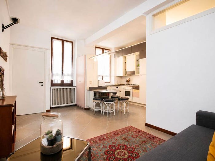 Appartamento trilocale in vendita in Corso di Porta Ticinese, Carrobbio, Milano