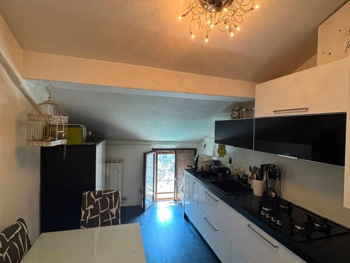 Appartamento bilocale in vendita in Via Bellinzona, Ponte Chiasso, Como
