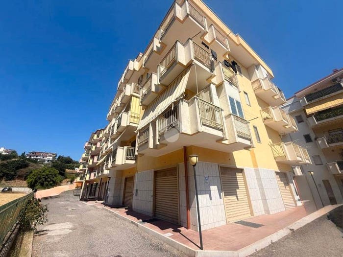 Appartamento trilocale in vendita in Via Giuseppe Casciaro, Rossano Stazione, CoriglianoRossano