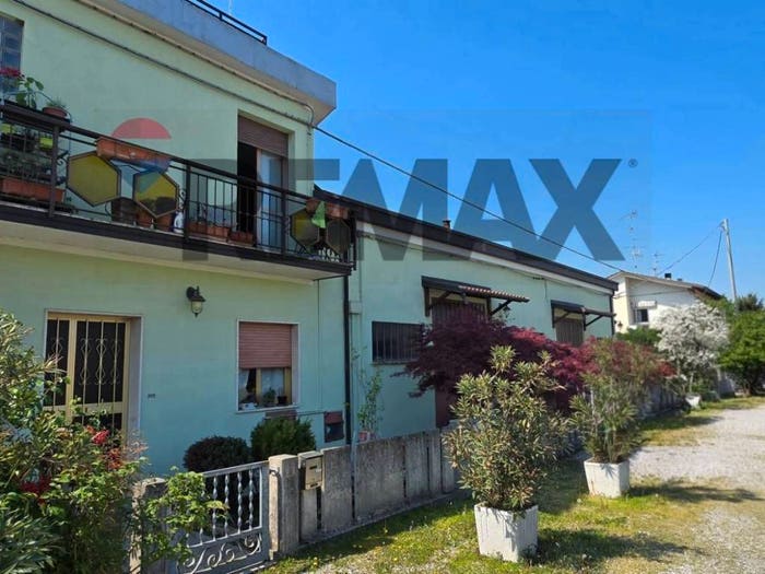 Casa con 5 locali in vendita in Via Gallo, Gallo, Poggio Renatico