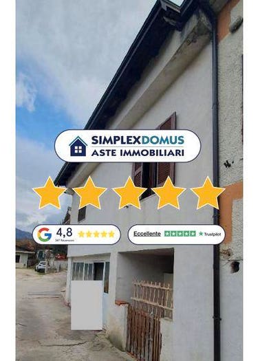 Casa con 5 locali in vendita in Via Salita Montesecco, Centro, Alatri