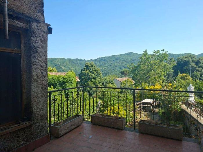 Casa con 5 locali in vendita in Via Secondo Bernardini, Pisoniano