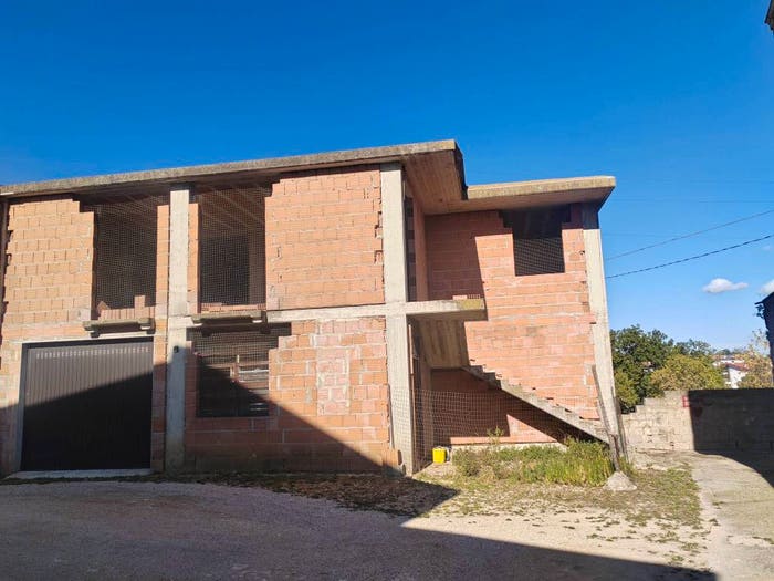 Casa con 5 locali in vendita in Viale Dalmazia, Villa Romagnoli, Mozzagrogna
