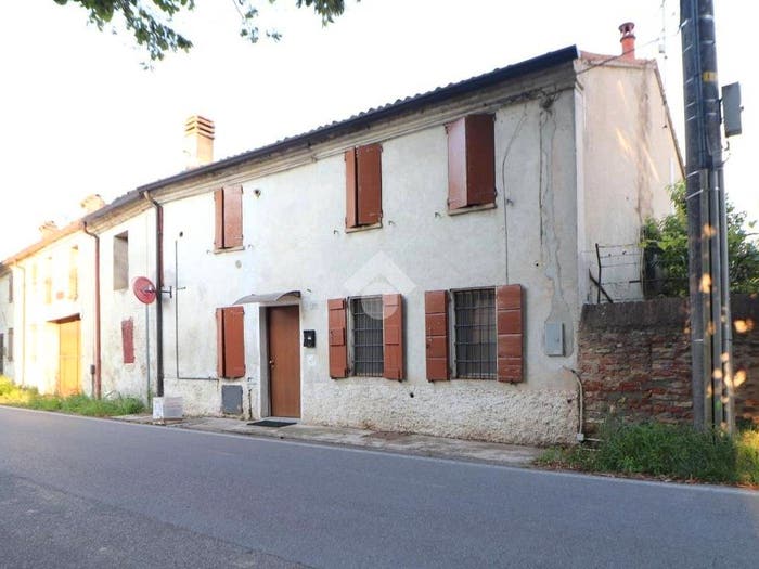 Casa trilocale in vendita in Piazza Ippolito Nievo, Centro, Rodigo