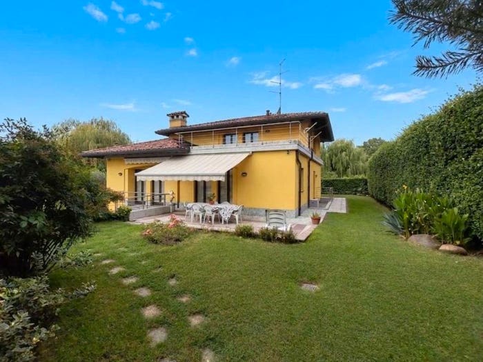 Casa con 5 locali in vendita in Villa Guardia
