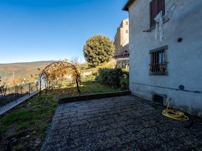 Appartamento con 6 locali in vendita in Piazza Giovanni Amendola, Centro, Cortona