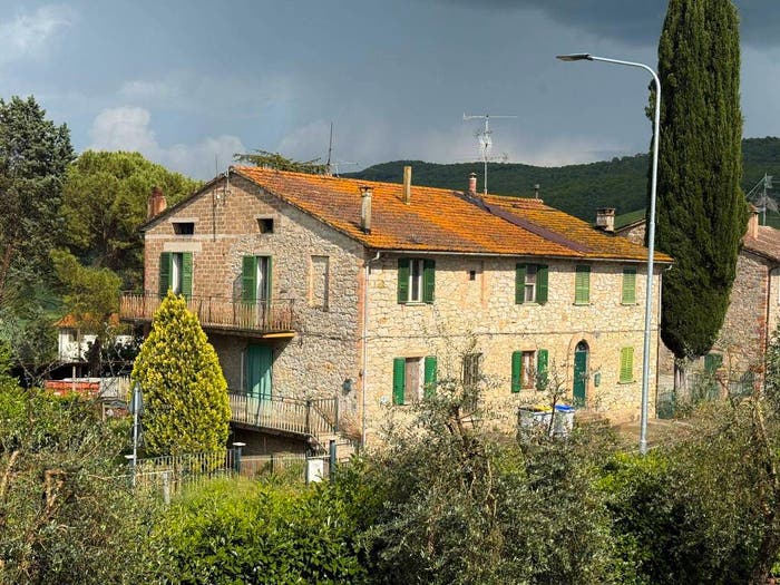 Casa con 6 locali in vendita in Via Quartilio Martiliani, Magione