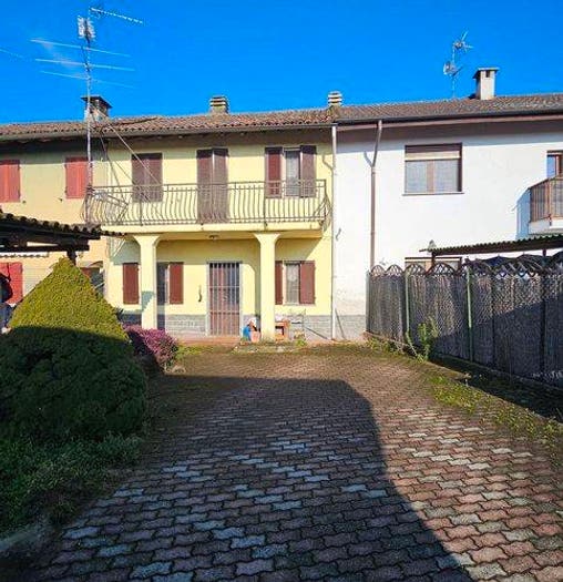 Casa trilocale in vendita in Via Regione Cuna, Motta Dè Conti, Motta de' Conti