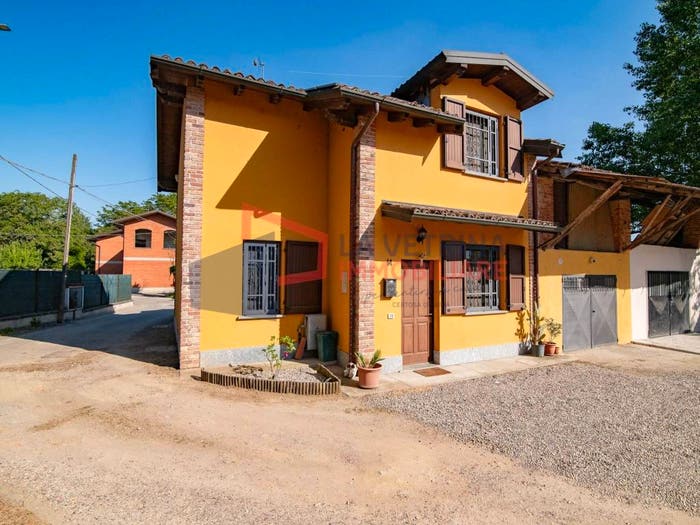 Casa trilocale in vendita in Località Borghetto, Cura Carpignano