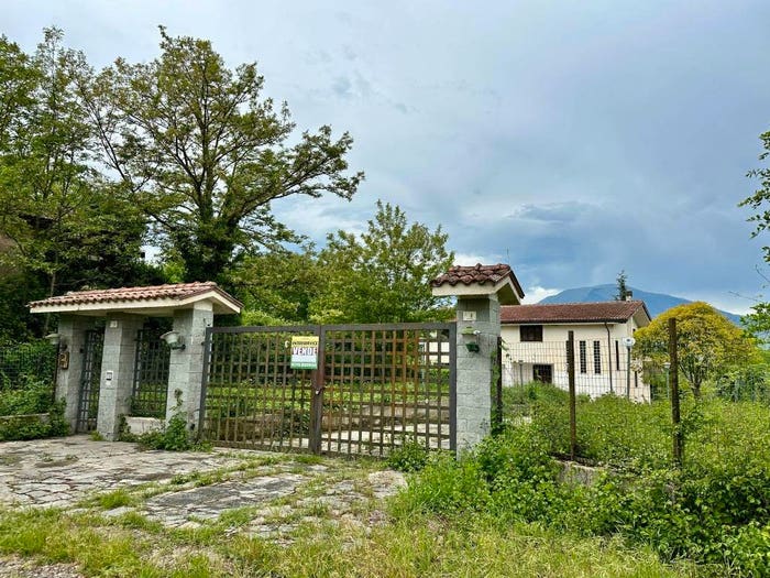 Casa con 5 locali in vendita in Via Faiola, Pignataro Interamna