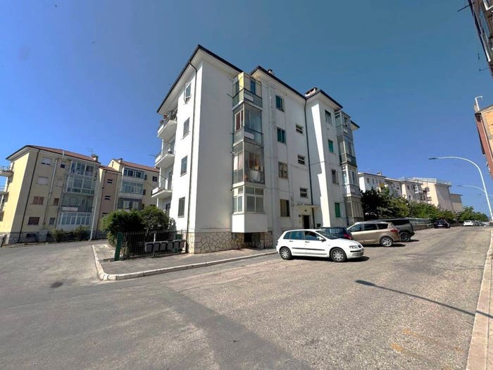 Appartamento trilocale in vendita in Via Erennio Gammieri, Via XXIV Maggio CEP, Campobasso