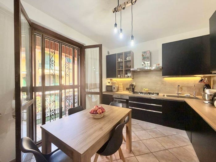 Casa trilocale in vendita in VIA TOGLIATTI, Vellezzo Bellini