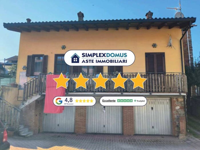 Appartamento quadrilocale in vendita in Via Circonvallazione, Centro, Varallo Pombia