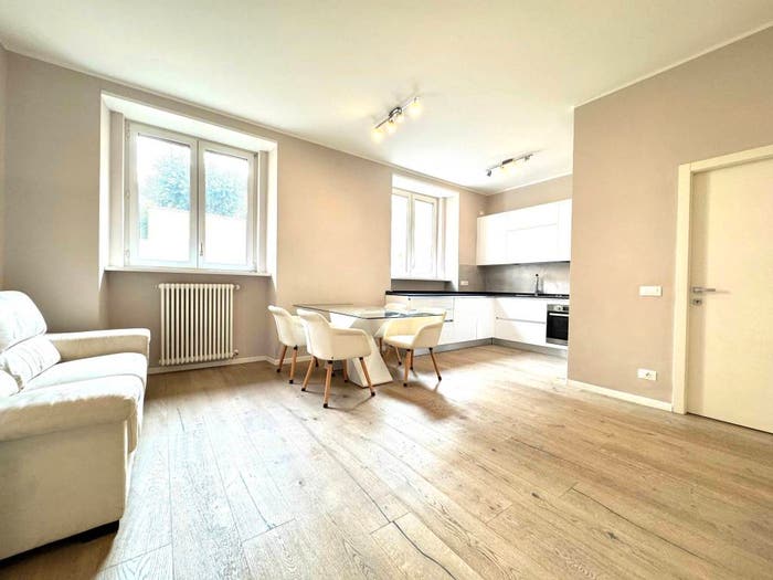 Appartamento trilocale in vendita in Via Francesco Crispi, Centro, Bolzano