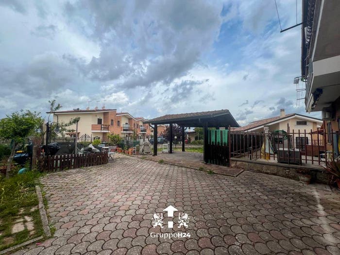 Appartamento trilocale in vendita in Via del Sassone, Cava dei Selci, Marino
