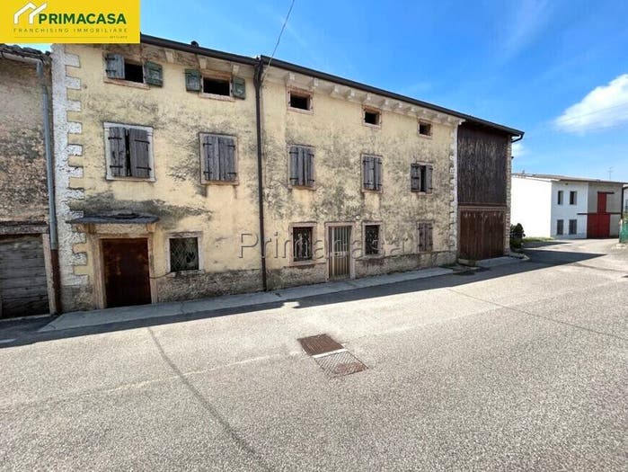 Casa quadrilocale in vendita in Praole, Cerro Veronese
