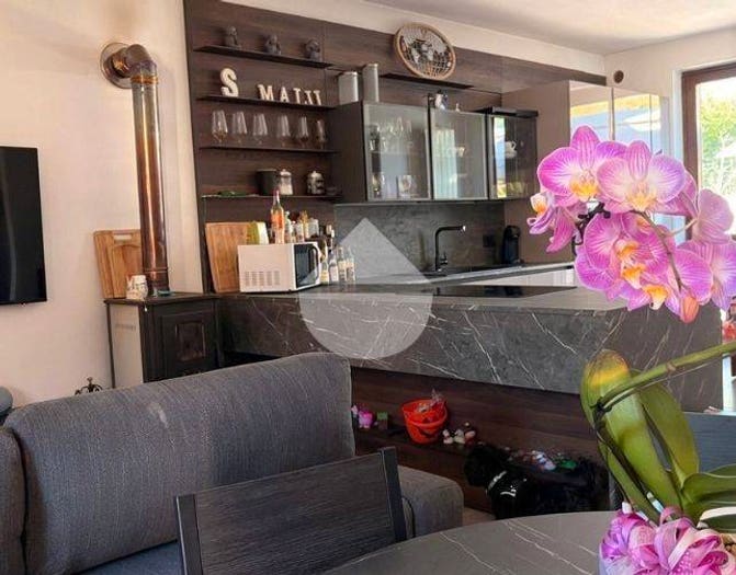 Casa con 6 locali in vendita in Via Giuseppe Garibaldi, Giussago