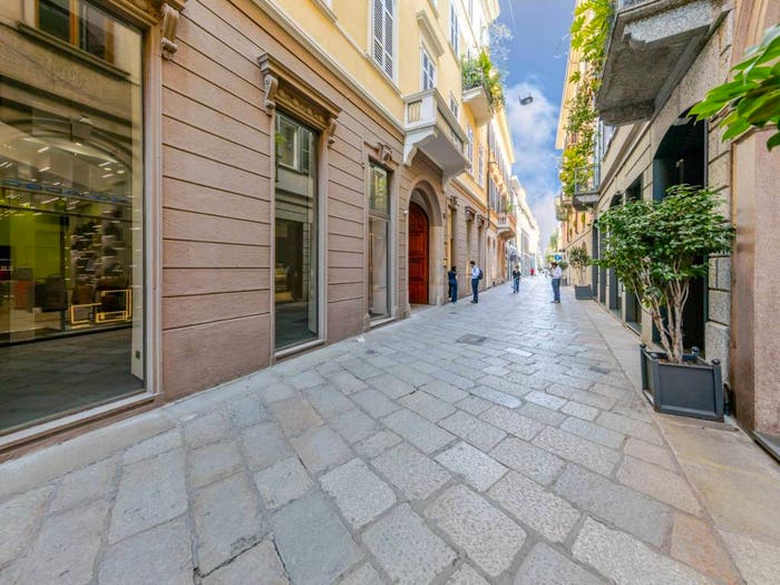 Appartamento con 5 locali in vendita in Via Monte Napoleone, Quadrilatero della Moda, Milano