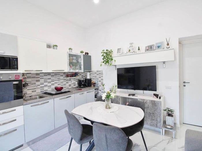 Appartamento trilocale in vendita in Piazza Libertà, San Lorenzo, Parabiago