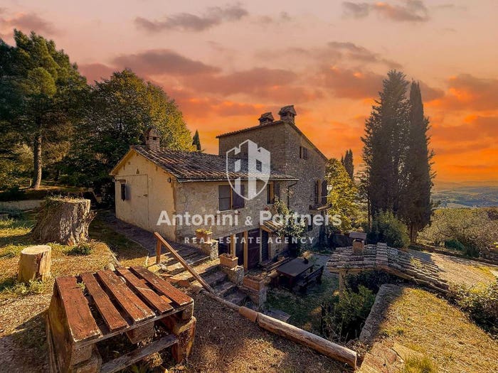 Casa con 6 locali in vendita in Str di Canneto, Colle Umberto Monte Tezio, Perugia