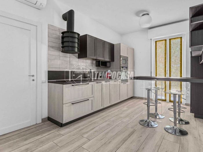 Appartamento trilocale in vendita in Via Giosuè Borsi, Navigli Darsena, Milano