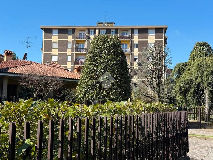 Appartamento bilocale in vendita in Via Cornello, Centro, Calco