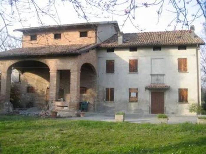 Casa con 6 locali in vendita in Via Sant'Onofrio No Number, Centro, Formigine