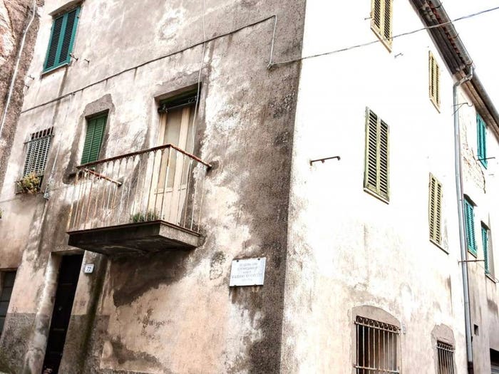 Appartamento trilocale in vendita in VIA DELLE SCALELLE, Centro, Roccalbegna