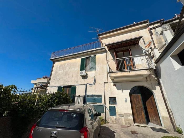 Appartamento con 5 locali in vendita in Via Bruni, Centro, Castiglione del Genovesi