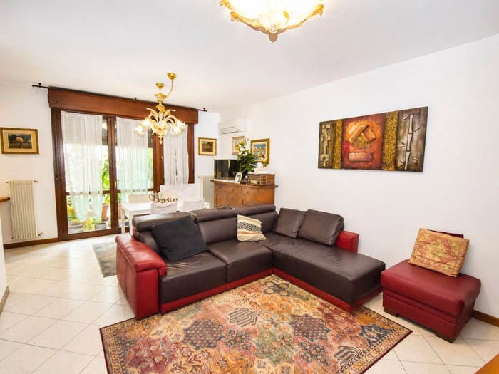 Appartamento con 5 locali in vendita in Via Trieste, Centro, Arzignano