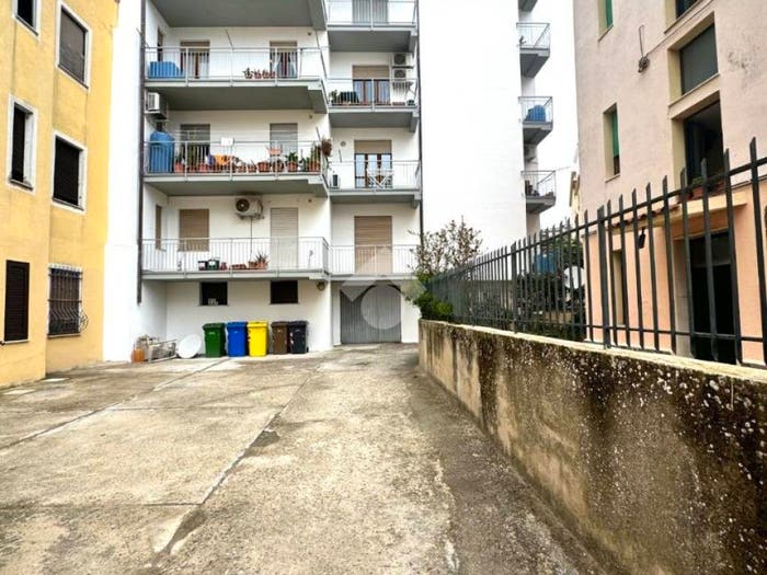 Appartamento quadrilocale in vendita in Via Fiume, Centro, Nuoro