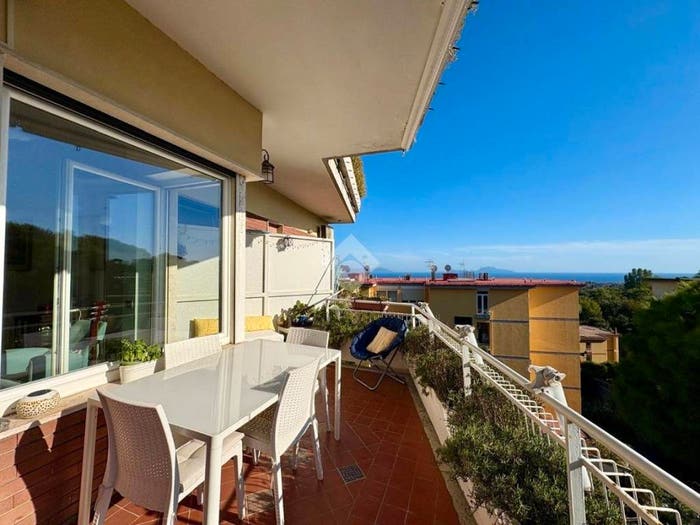 Appartamento trilocale in vendita in Via Francesco Petrarca, Posillipo, Napoli