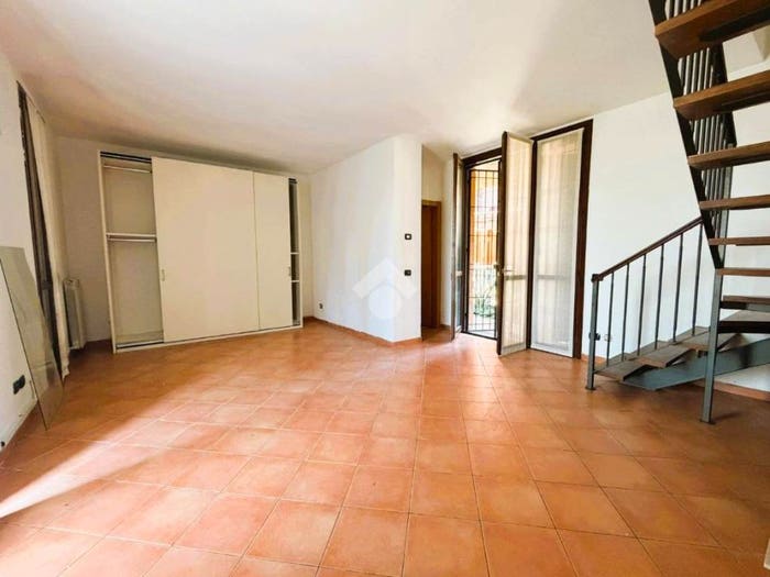 Appartamento trilocale in vendita in Via Cascina Lucchese, Ronco Briantino