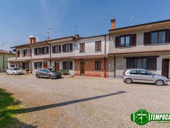 Casa trilocale in vendita in Via Piave, Tre Re Mezzana Corti, Cava Manara