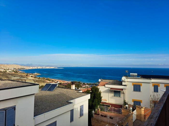 Casa con 5 locali in vendita in viale magnagrecia, Lungomare Capocolonna, Crotone