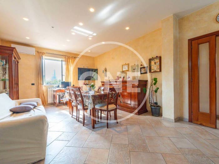 Appartamento trilocale in vendita in Via Gallodoro, Borghesiana, Roma
