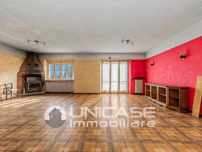 Appartamento con 6 locali in vendita in Via Pralafera, Airali, Luserna San Giovanni