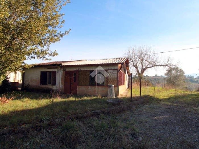 Casa quadrilocale in vendita in VIA TERNANA, Montopoli di Sabina