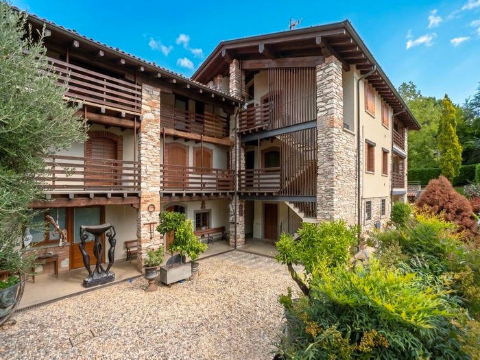Casa con 6 locali in vendita in Via Castello, Cenate Di Sotto, Cenate Sotto