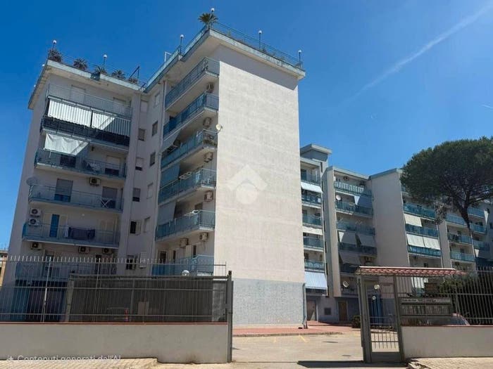 Appartamento quadrilocale in vendita in Viale dei Pini, Centro, Casalnuovo di Napoli