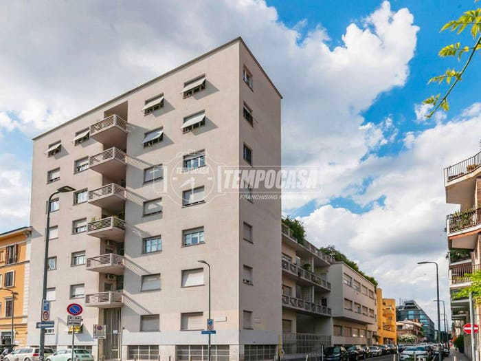 Appartamento trilocale in vendita in Via GUGLIELMO PEPE, Isola, Milano