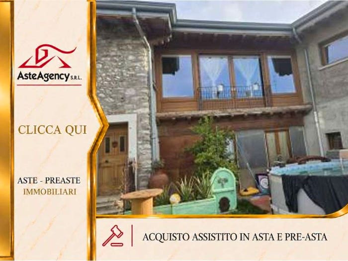 Casa con 6 locali in vendita in Via Santa Giulia, Centro, Concesio