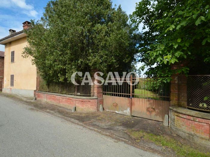Casa con 5 locali in vendita in Via San Pietro, Sanico, Alfiano Natta